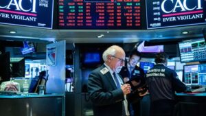 Фючърсите на Nasdaq се понижават след спада на Netflix
